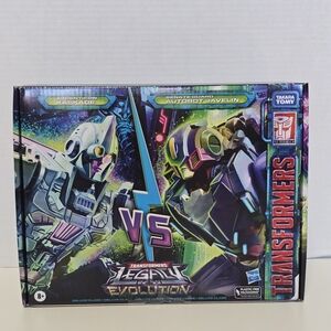 Transformers Legacy Kaskade VS Javelin @ToyBros